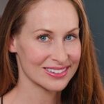 นาตาลี ดิกกินสัน (Natalie Dickinson)