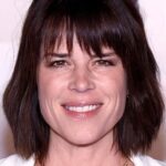 เนฟ แคมป์เบล (Neve Campbell)