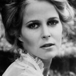 นิน่า แอ็กเซลร็อด (Nina Axelrod)