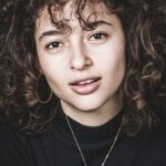 นิน่า บลูมการ์เดน (Nina Bloomgarden)