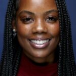 โนวี บราวน์ (Novi Brown)