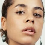 สีเทามะกอก (Olive Gray)