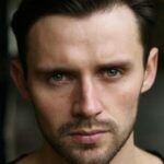 โอลิเวอร์ วอล์คเกอร์ (Oliver Walker)