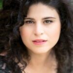 โอลิเวีย สตัมบูเลียห์ (Olivia Stambouliah)