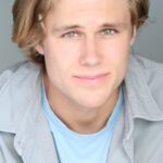 โอเว่น แพทริค จอยเนอร์ (Owen Patrick Joyner)