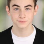 โอเว่น วาคคาโร (Owen Vaccaro)