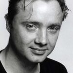 พอล โรนัน (Paul Ronan)