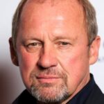 ปีเตอร์ เฟิร์ธ (Peter Firth)