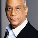 ฟิลิป อากิน (Philip Akin)