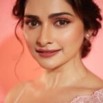 ปราชี เดไซ (Prachi Desai)