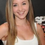 เรเชล จี ฟ็อกซ์ (Rachel G. Fox)