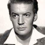 เรย์ แม็คแอนัลลี่ (Ray McAnally)