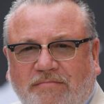 เรย์ วินสโตน (Ray Winstone)