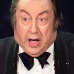 เรย์มอนด์ เดวอส (Raymond Devos)