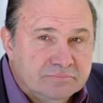 โรเบิร์ต คอสแทนโซ (Robert Costanzo)