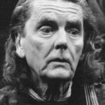 โรเบิร์ต เอ็ดดิสัน (Robert Eddison)