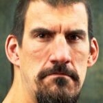 โรเบิร์ต มายเยต์ (Robert Maillet)