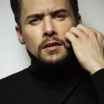 โรเจอร์ เบอร์รูเอโซ (Roger Berruezo)