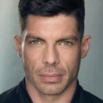 โรนัน ซัมเมอร์ส (Ronan Summers)