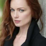 โรซาลินด์ ฮัลสเตด (Rosalind Halstead)