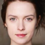 ซาร่าห์ สไวร์ (Sarah Swire)