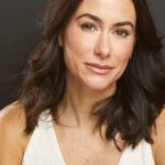 ซาร่าห์ วอยก์ (Sarah Voigt)