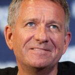ฌอน เพิร์ทวี (Sean Pertwee)