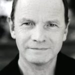 ไซมอน แชนด์เลอร์ (Simon Chandler)