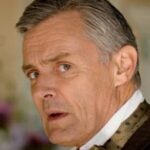 ไซมอน วิลเลียมส์ (Simon Williams)