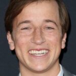 สกายเลอร์ จิซอนโด (Skyler Gisondo)