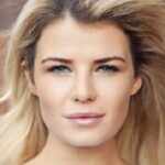 โซฟี วาวาเซอร์ (Sophie Vavasseur)