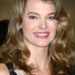 สเตฟานี โรมานอฟ (Stephanie Romanov)