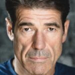 สตีเว่น ฮาร์ทลีย์ (Steven Hartley)