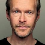 สตีเว่น แม็คอินทอช (Steven Mackintosh)
