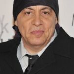 สตีเว่น แวน แซนท์ (Steven Van Zandt)