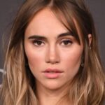 สุกี้ วอเตอร์เฮาส์ (Suki Waterhouse)