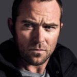 ซัลลิแวน สเตเปิลตัน (Sullivan Stapleton)
