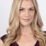 ธีอา กิลล์ (Thea Gill)