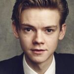โทมัส บรอดี้-แซงสเตอร์ (Thomas Brodie-Sangster)