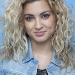 โทริ เคลลี่ (Tori Kelly)