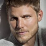 ทราวิส แวน วิงเคิล (Travis Van Winkle)