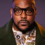 เทรเวอร์ ไดออน นิโคลัส (Trevor Dion Nicholas)