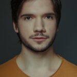 วิทอร์ จูเลียน (Vitor Julian)