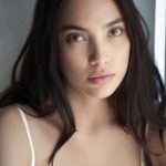 เยเซเนีย ลินาเรส (Yesenia Linares)