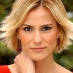 เซย์เนป โทคุช (Zeynep Tokuş)