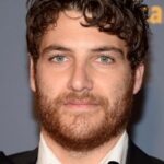 อดัม พาลลี่ (Adam Pally)