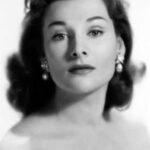 เอเดรียนน์ คอร์รี (Adrienne Corri)