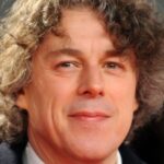 อลัน เดวีส์ (Alan Davies)