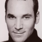 อเล็กซ์ พอช-โกลดิน (Alex Poch-Goldin)