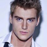 อเล็กซ์ สแปร์โรว์ (Alex Sparrow)